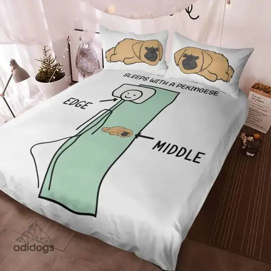 Sleeps With a Pekingese Bedding Set